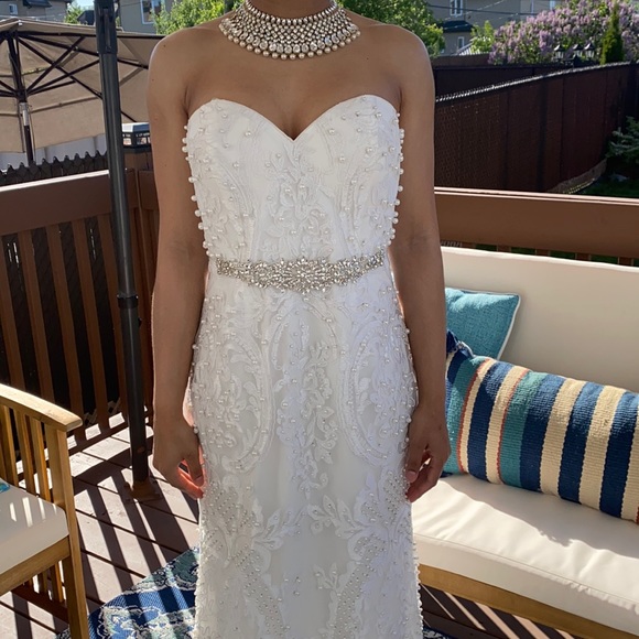 Off white Beaded Lace Wedding Dress - Picture 3 of 11